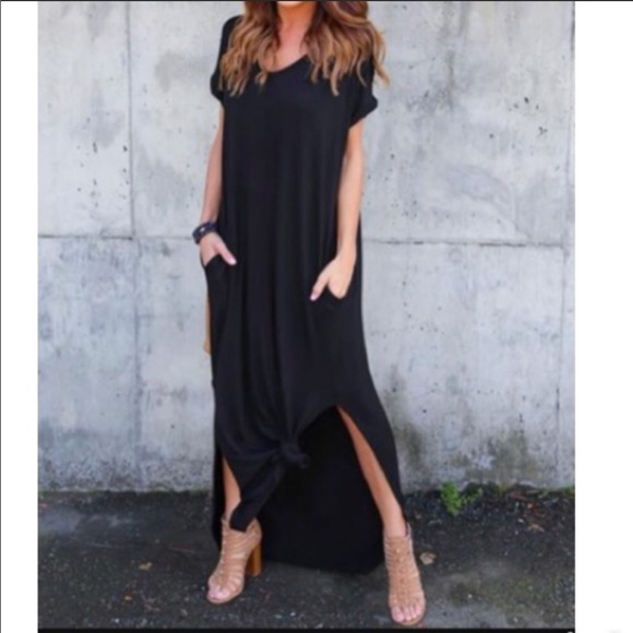 Dresses & Skirts - ✨LAST ONE✨Black loose fit side pocket dress